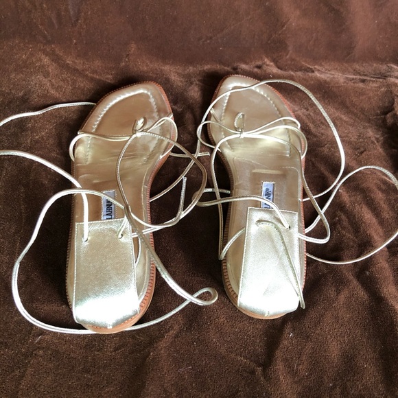 Manolo Blahnik Sandals NWT - Picture 2 of 9